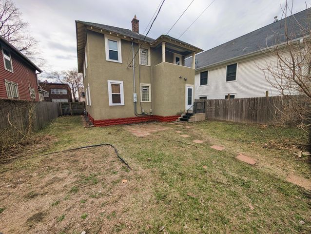 709 Hague Avenue, Saint Paul, MN 55104