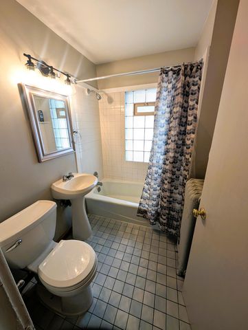 709 Hague Avenue, Saint Paul, MN 55104