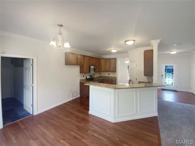 615 Courageous Lane, Wentzville, MO 63385