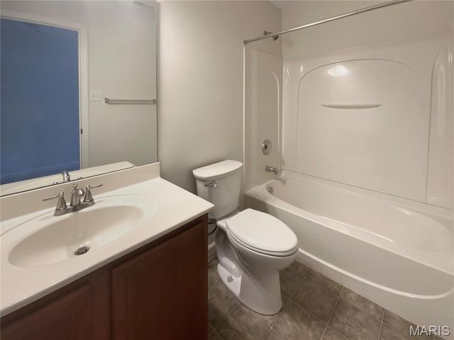 615 Courageous Lane, Wentzville, MO 63385