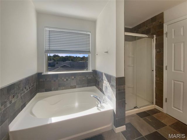 615 Courageous Lane, Wentzville, MO 63385