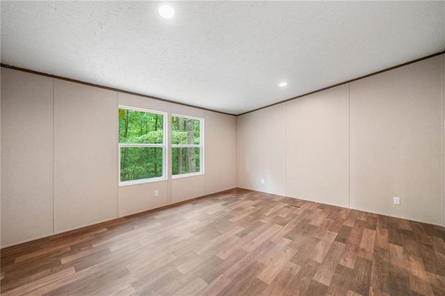 220 Jetty Drive, Ellijay, GA 30540