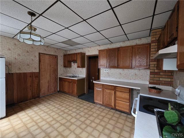 1681 Seymour Avenue, Utica, NY 13501