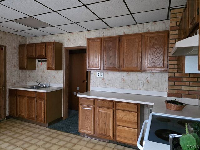1681 Seymour Avenue, Utica, NY 13501