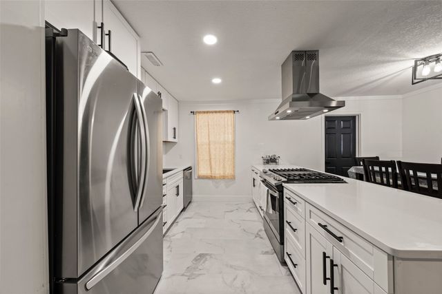 121 Austin Street, Mcgregor, TX 76657