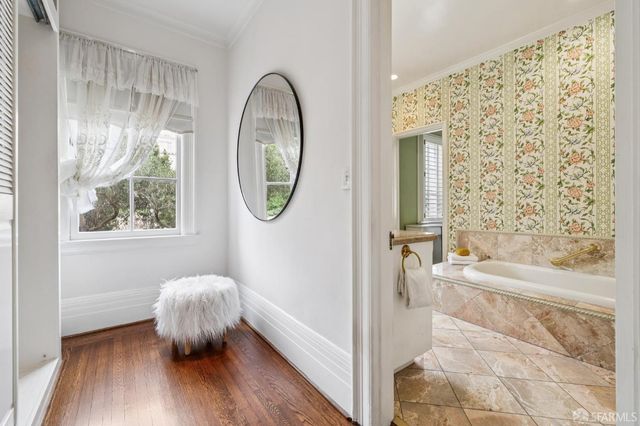 2001 Sacramento Street 3, San Francisco, CA 94109