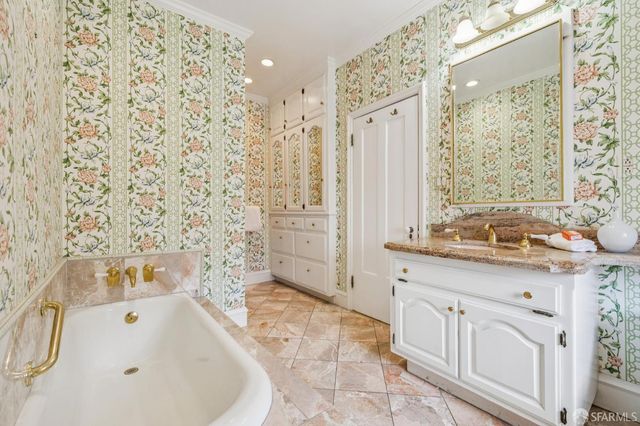 2001 Sacramento Street 3, San Francisco, CA 94109