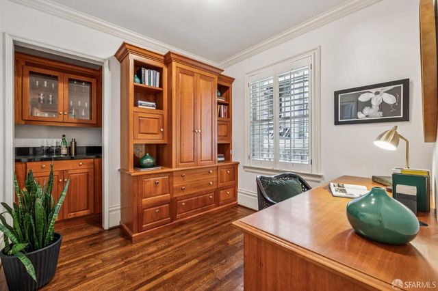 2001 Sacramento Street 3, San Francisco, CA 94109