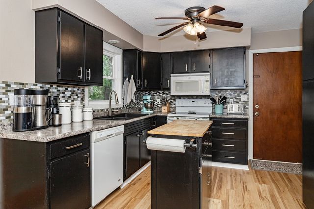 3220 Diamond Street, Ames, IA 50010