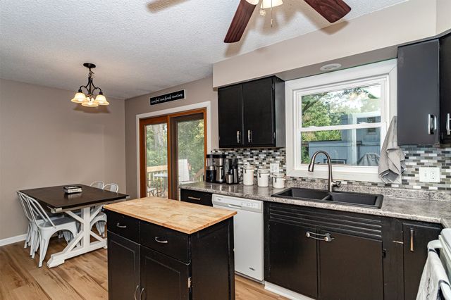 3220 Diamond Street, Ames, IA 50010
