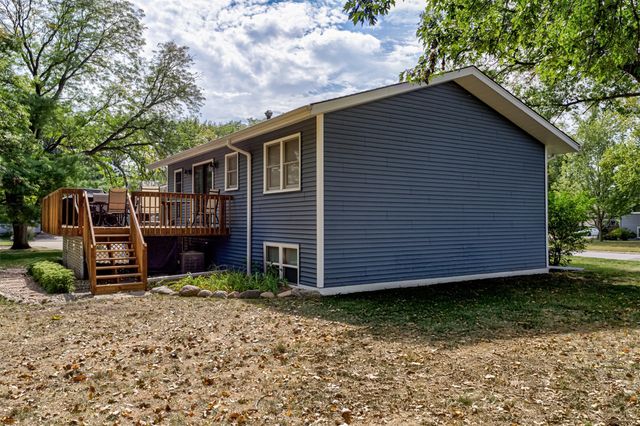 3220 Diamond Street, Ames, IA 50010