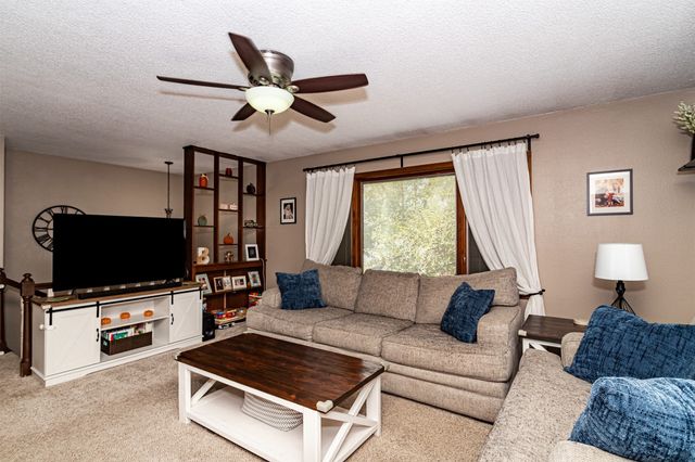 3220 Diamond Street, Ames, IA 50010