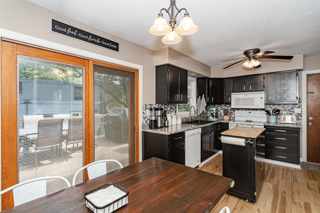 3220 Diamond Street, Ames, IA 50010