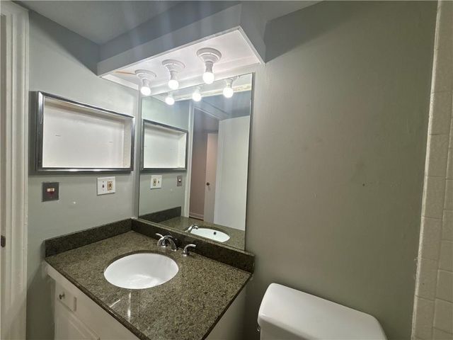 146 Rue Fontaine Road, Lithonia, GA 30038