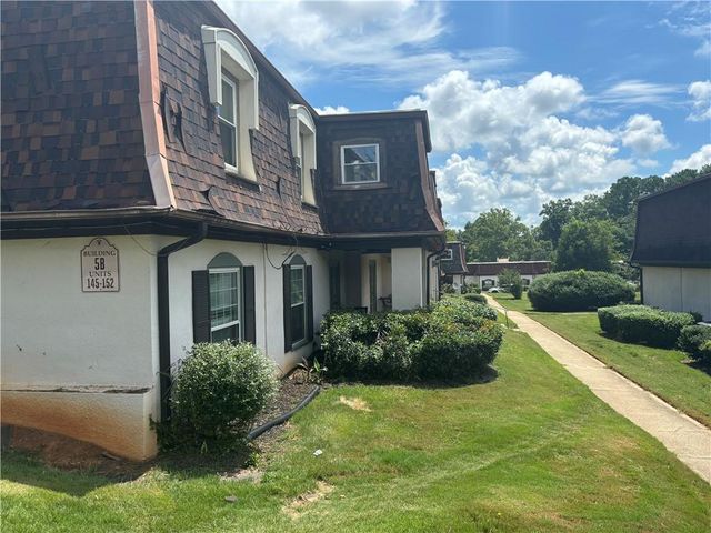 146 Rue Fontaine Road, Lithonia, GA 30038