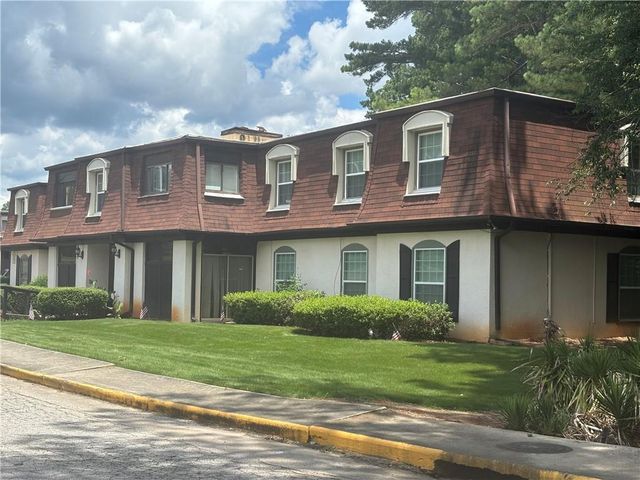 146 Rue Fontaine Road, Lithonia, GA 30038