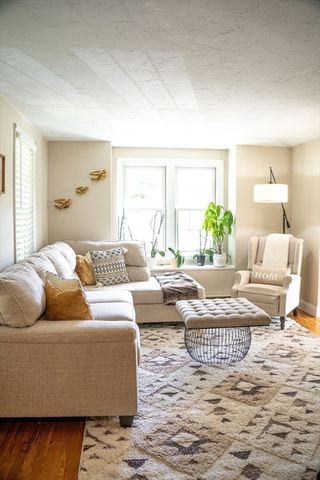 118 Mendon Rd, Sutton, MA 01590