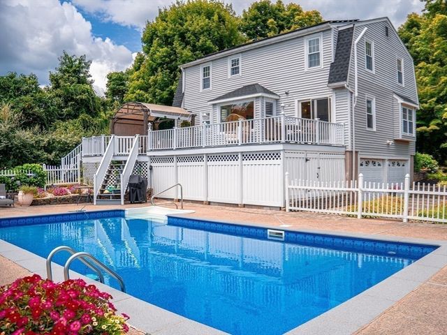 118 Mendon Rd, Sutton, MA 01590