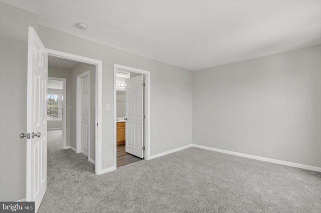 46 FOREST VIEW TER, Hanover, PA 17331