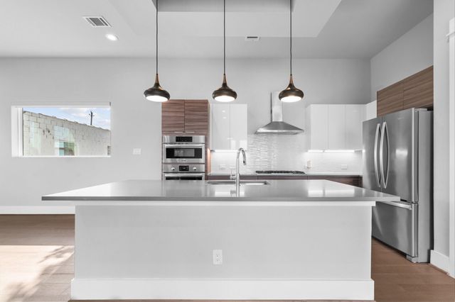 1621 Wheeler Street E, Houston, TX 77004