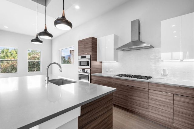 1621 Wheeler Street E, Houston, TX 77004