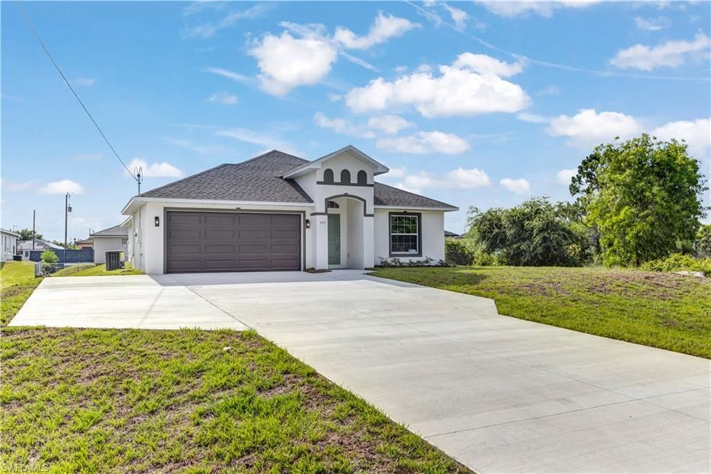 773 Bell BLVD S, LEHIGH ACRES, FL 33974 — exterior