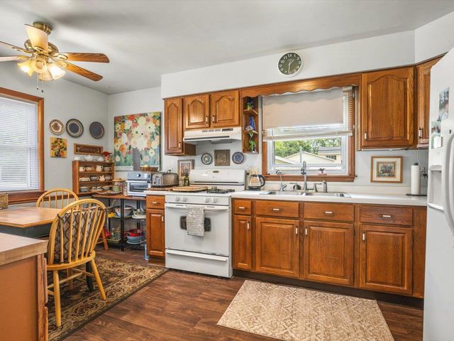 1431 Garfield Avenue, Beloit, WI 53511