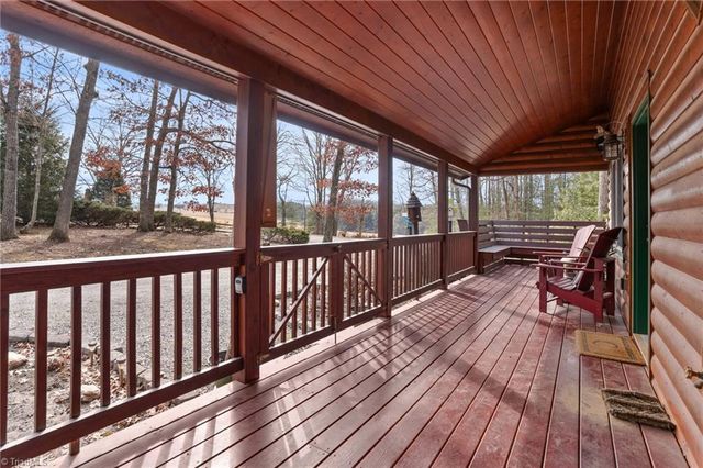 16 Honey Tree Circle, Sparta, NC 28675