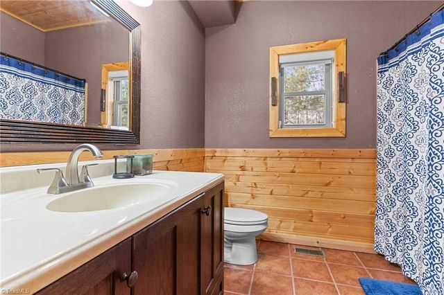 16 Honey Tree Circle, Sparta, NC 28675