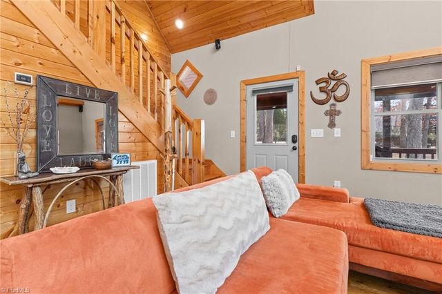 16 Honey Tree Circle, Sparta, NC 28675