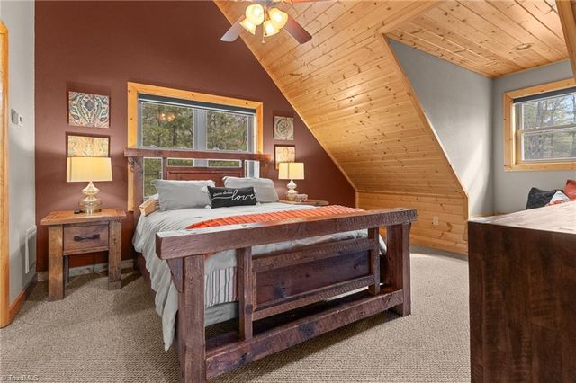 16 Honey Tree Circle, Sparta, NC 28675