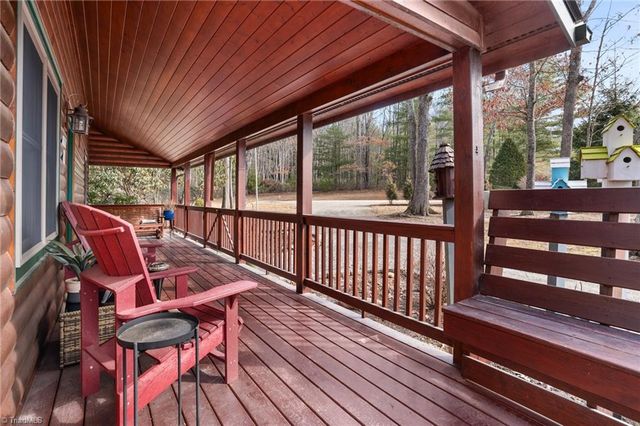 16 Honey Tree Circle, Sparta, NC 28675