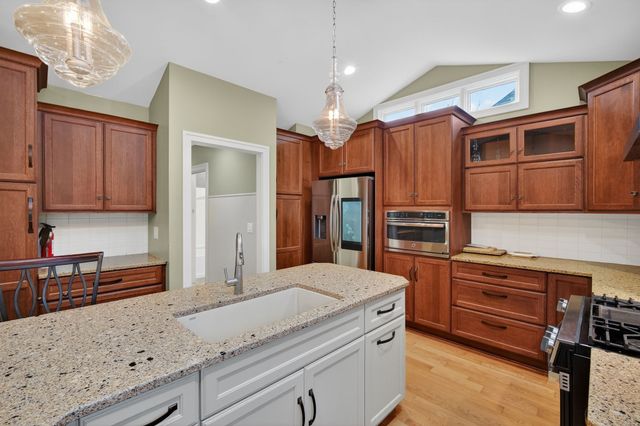 421 9th Street, West Des Moines, IA 50265