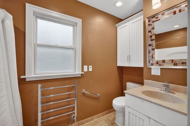 421 9th Street, West Des Moines, IA 50265