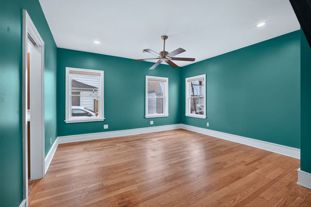 421 9th Street, West Des Moines, IA 50265