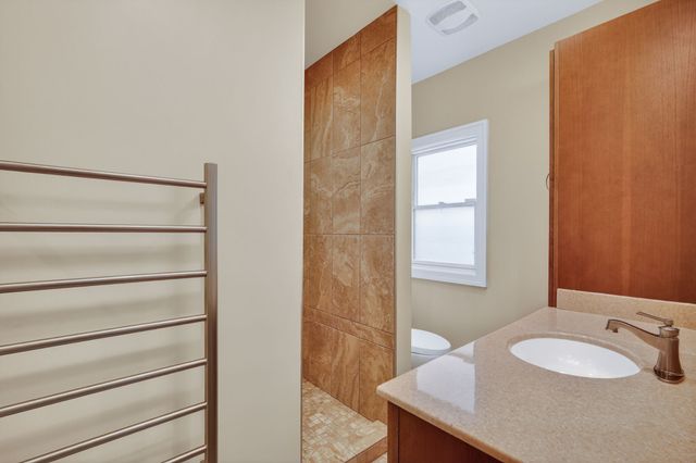 421 9th Street, West Des Moines, IA 50265