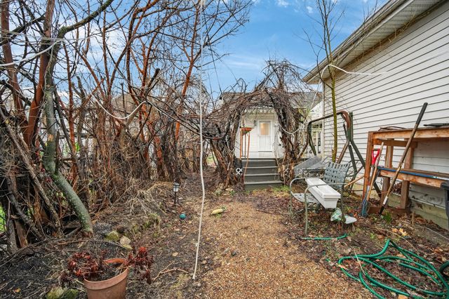 421 9th Street, West Des Moines, IA 50265