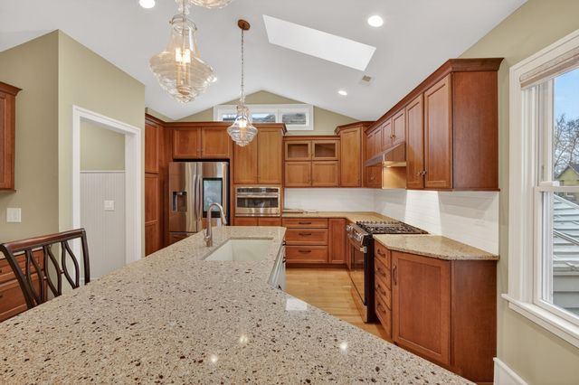 421 9th Street, West Des Moines, IA 50265