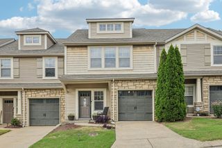 115 Stonecrest Dr, Nashville, TN 37209
