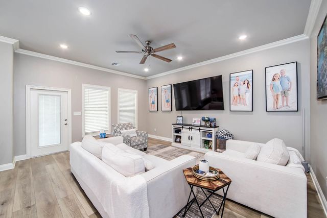 304 Sugar Ridge Drive, Houma, LA 70360
