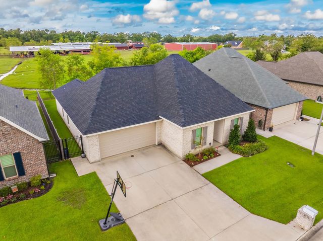 304 Sugar Ridge Drive, Houma, LA 70360