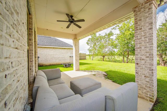 304 Sugar Ridge Drive, Houma, LA 70360