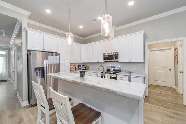 304 Sugar Ridge Drive, Houma, LA 70360