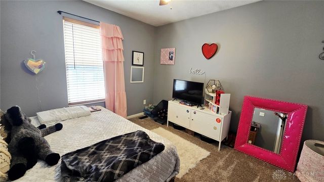 30 Waterstone Drive, Franklin, OH 45005