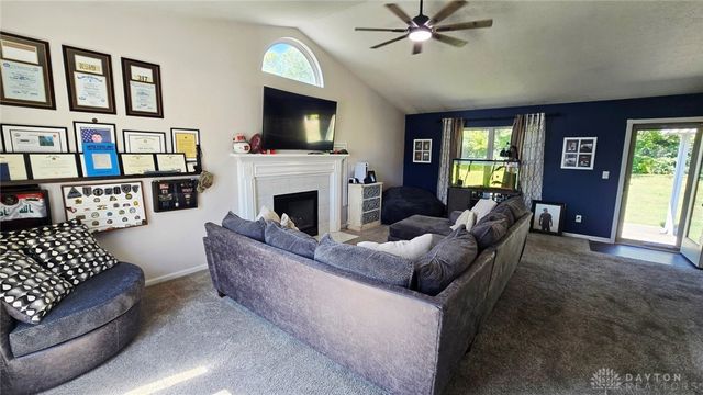 30 Waterstone Drive, Franklin, OH 45005