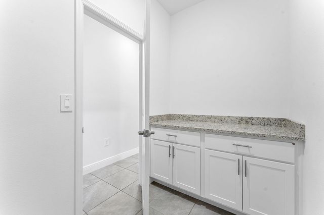 2132 SW Vista Road, Port St Lucie, FL 34953