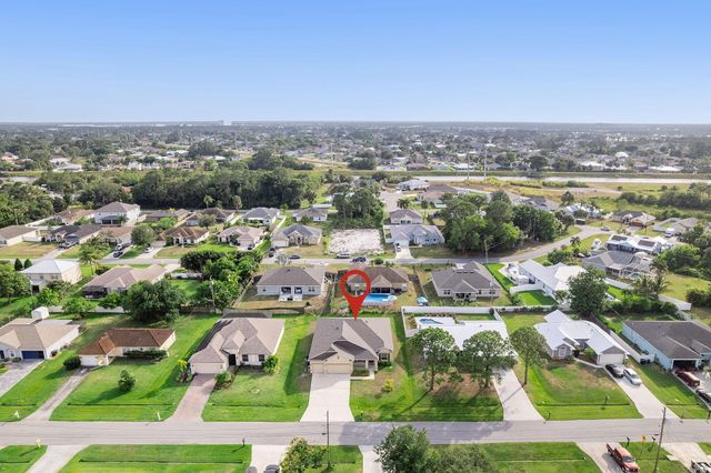 2132 SW Vista Road, Port St Lucie, FL 34953