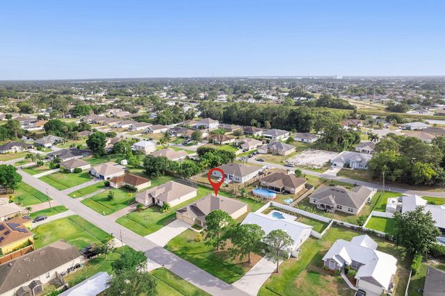 2132 SW Vista Road, Port St Lucie, FL 34953