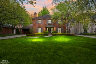 96 Moran Road, Grosse Pointe Farms, MI 48236