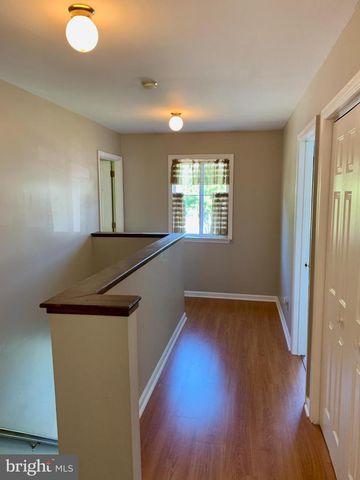 121 REGISTER DR, Newark, DE 19711